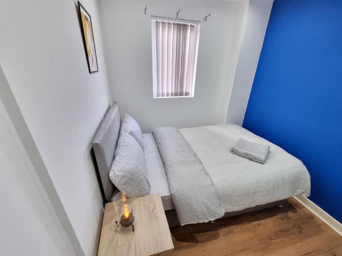 Homestay Alluring And Hospitable Chamber *